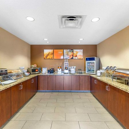 Comfort Suites Карлсбад Екстериор снимка