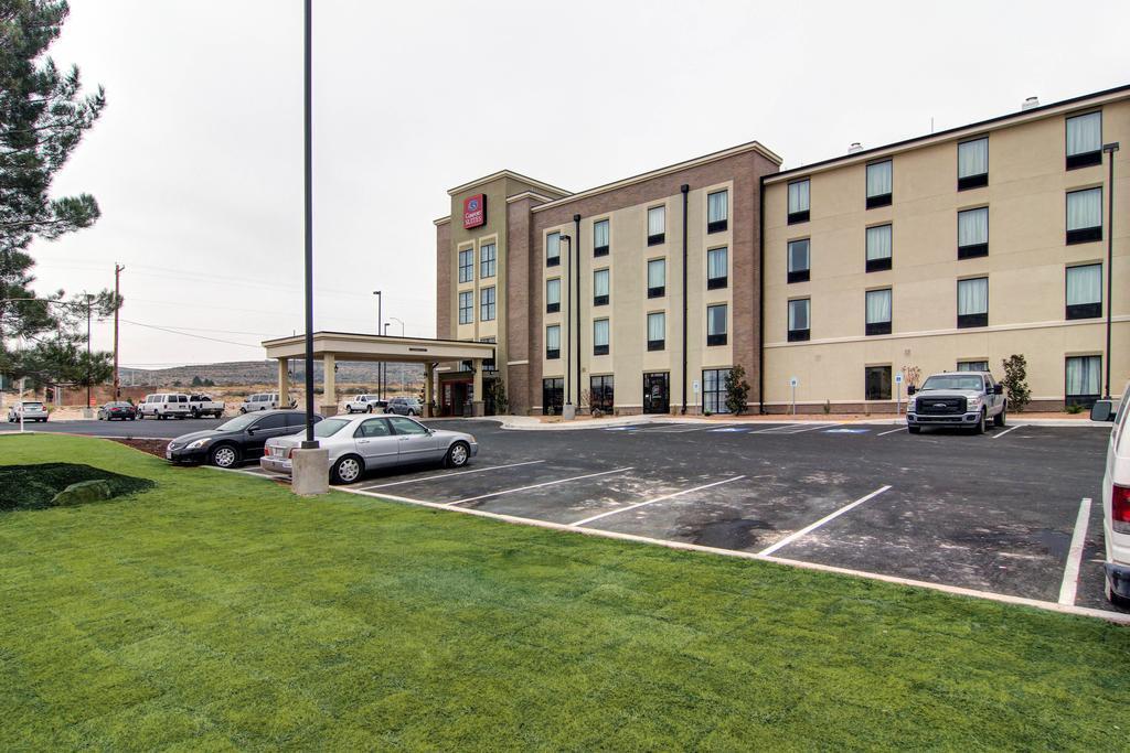 Comfort Suites Карлсбад Екстериор снимка