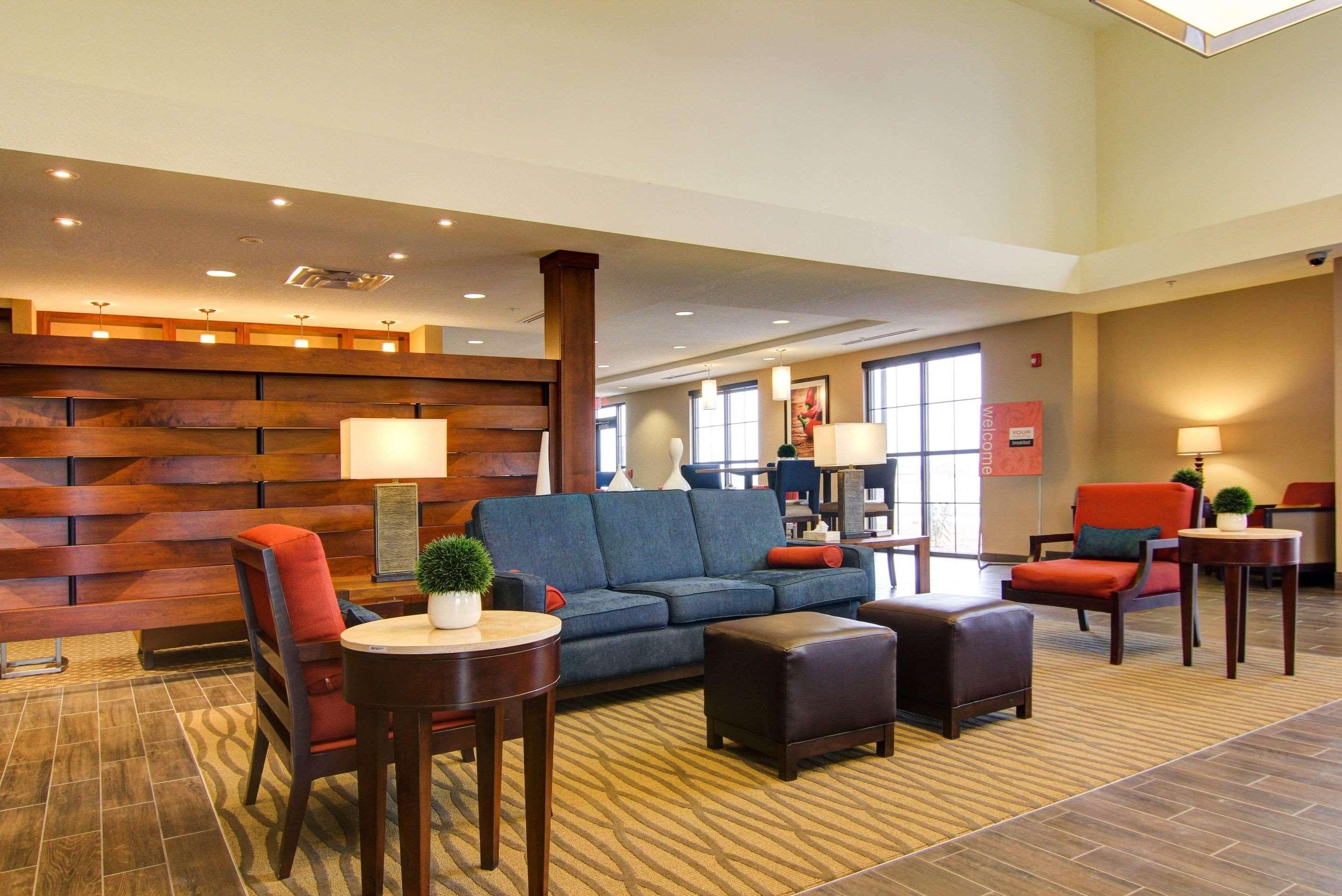 Comfort Suites Карлсбад Екстериор снимка