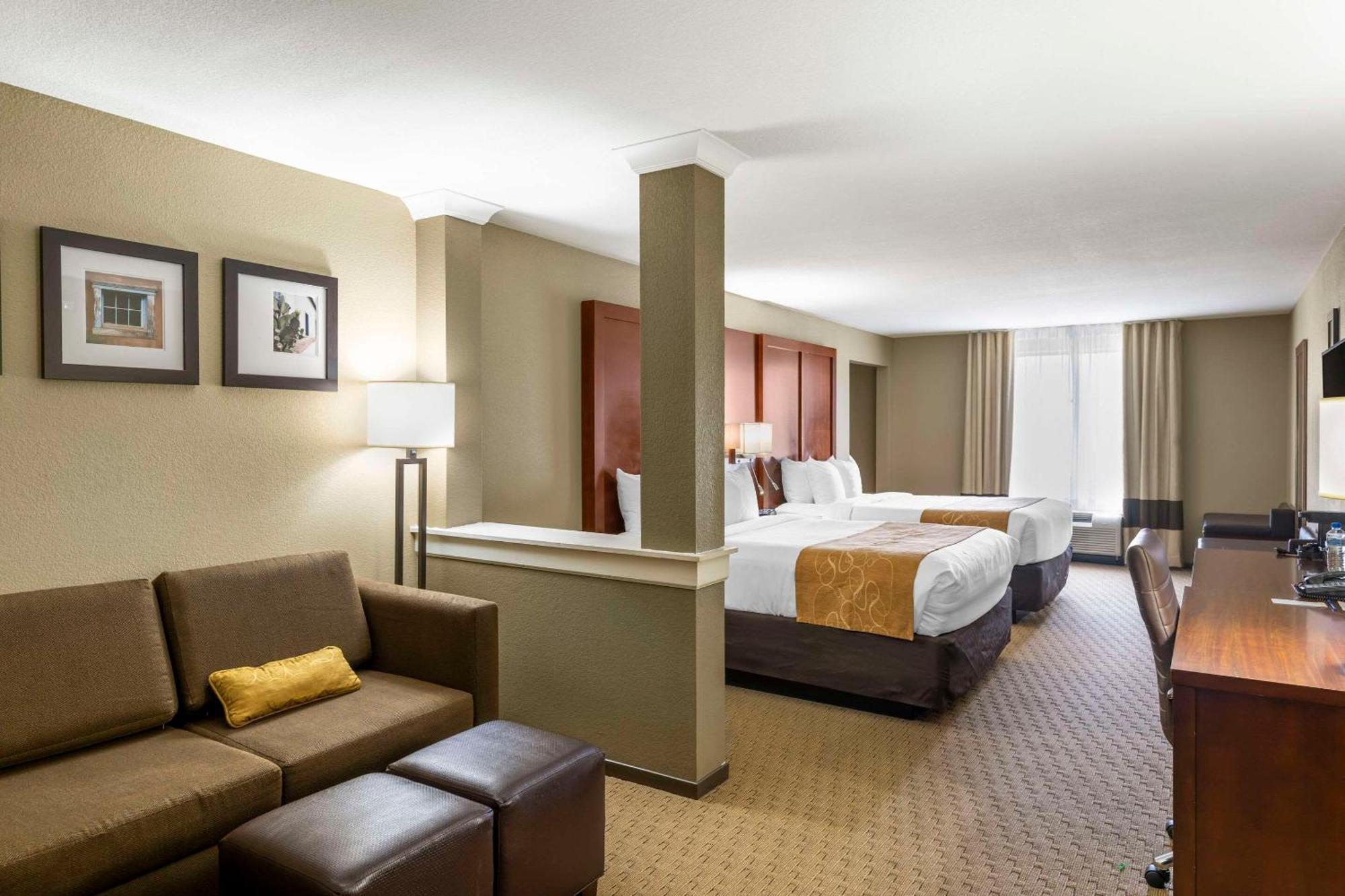 Comfort Suites Карлсбад Екстериор снимка